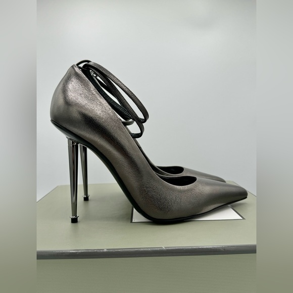 NWT Tom Ford Padlock Laminated Pump Heels “Gunmetal” sz 38 / UK 5 Sold Out - Picture 6 of 17